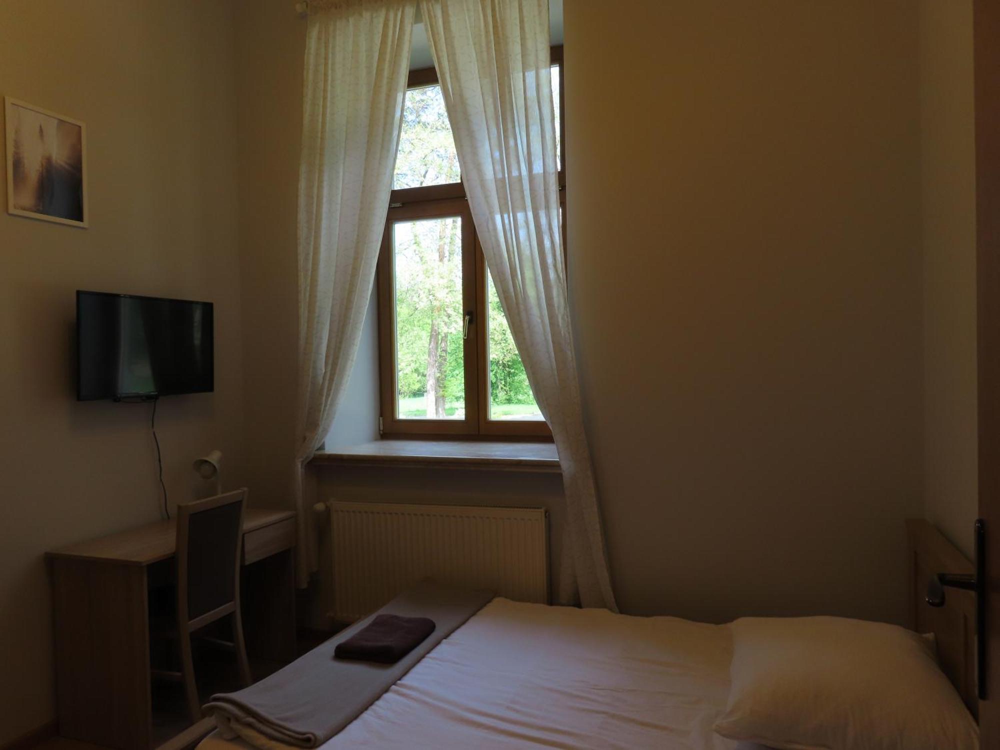 Dobry Zakatek Dom Rekolekcyjny Hotel คอนสแตนชิน-เยซออร์นา ภายนอก รูปภาพ